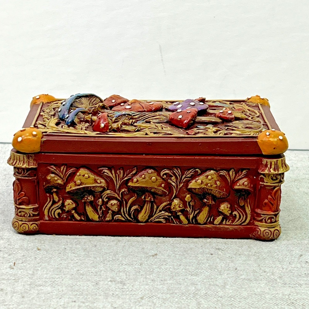 Colorful Whimsical Mushroom Toadstool Resin Trinket Box 5.5" x 3.75" x 2" - Picture 3 of 8